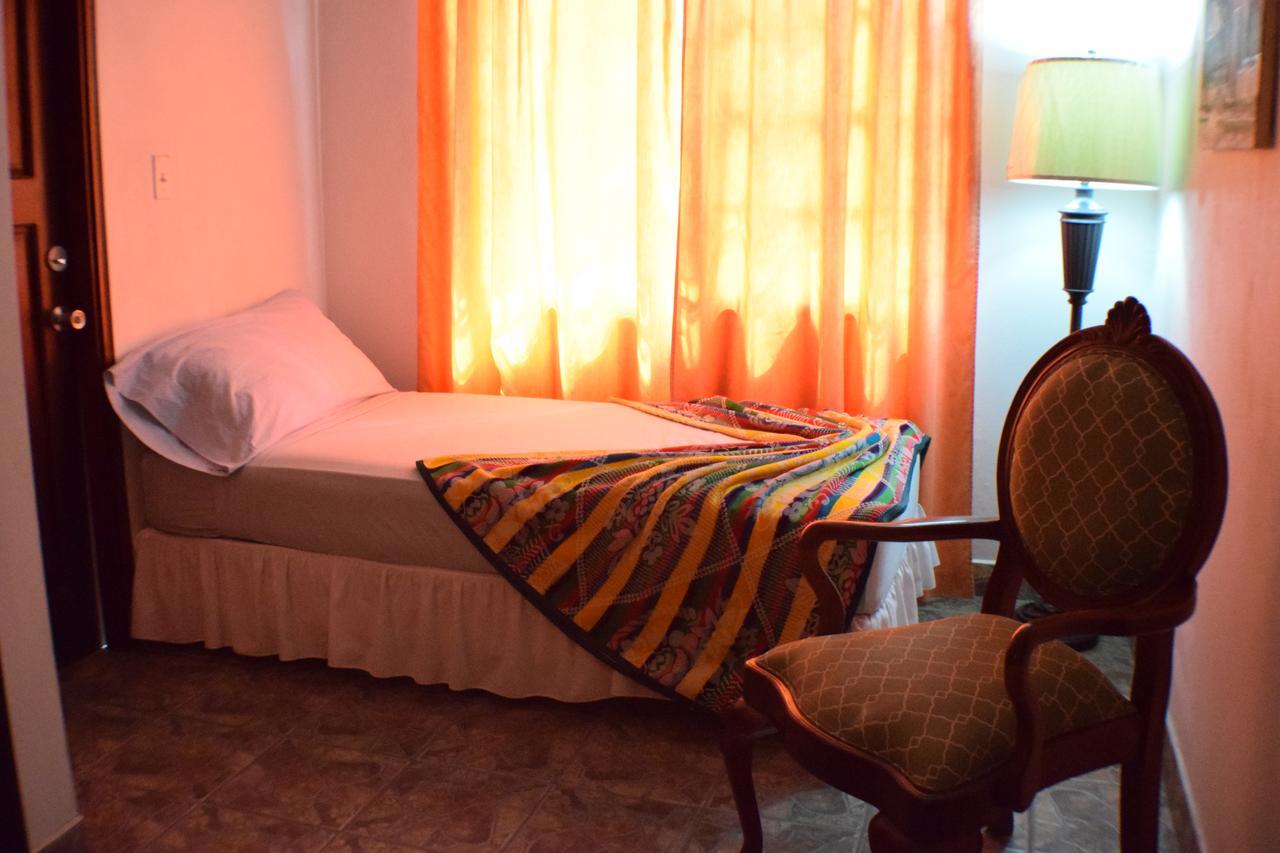Martha'S Guesthouse San Ignacio Δωμάτιο φωτογραφία